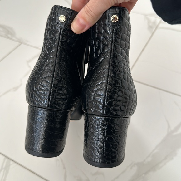 𝅺Cole Haan Nella Black Leather & Crocodile Ankle Bootie Almond Toe Size 10 - Picture 10 of 14